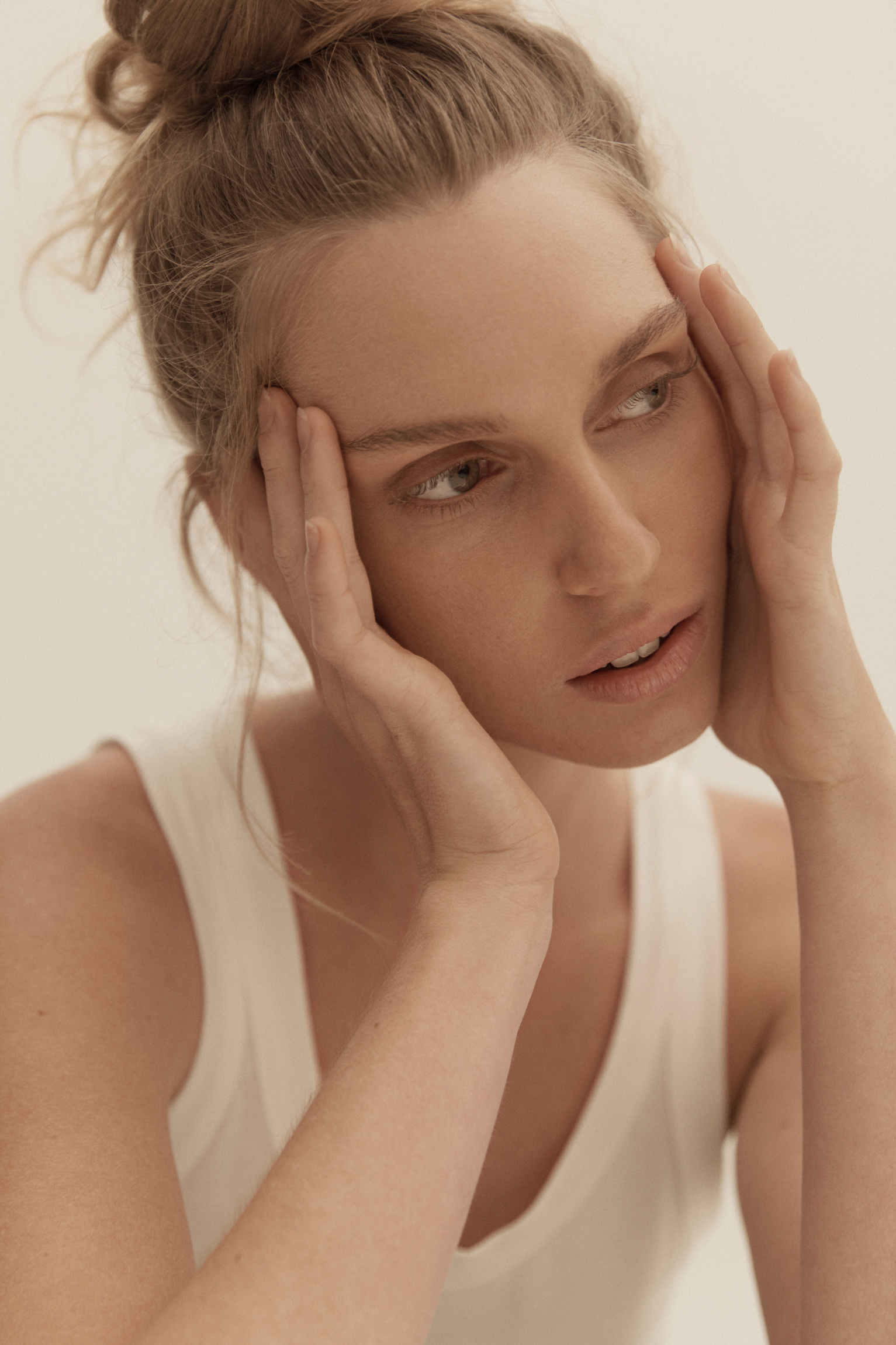 What was minimum wage in 1977 picture